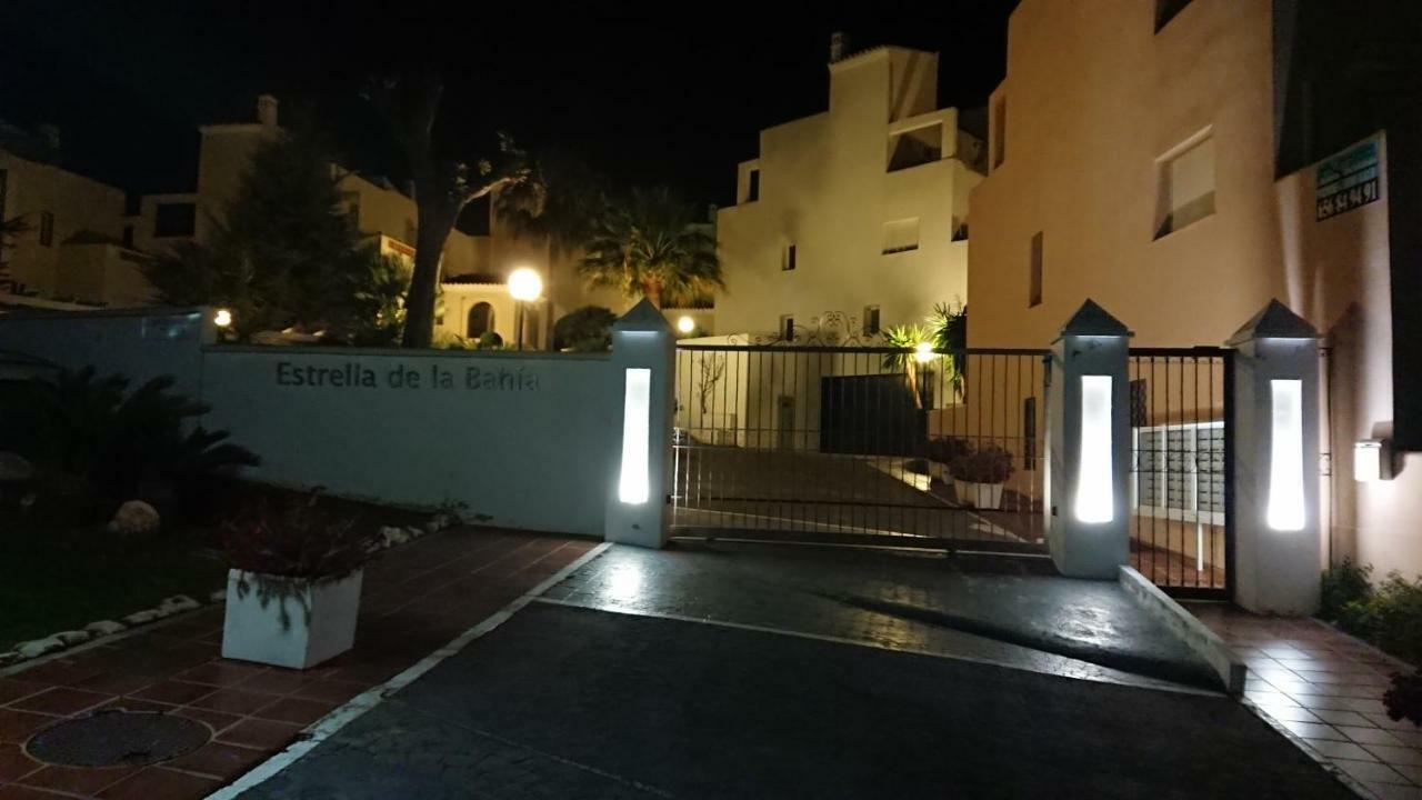 Estrella De La Bahia *